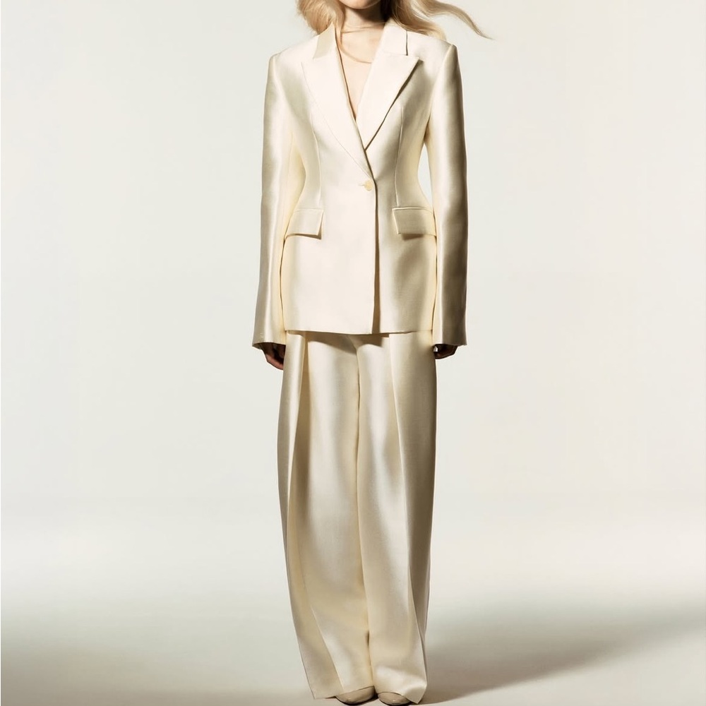 Sophisticated Cream Women's Blazer